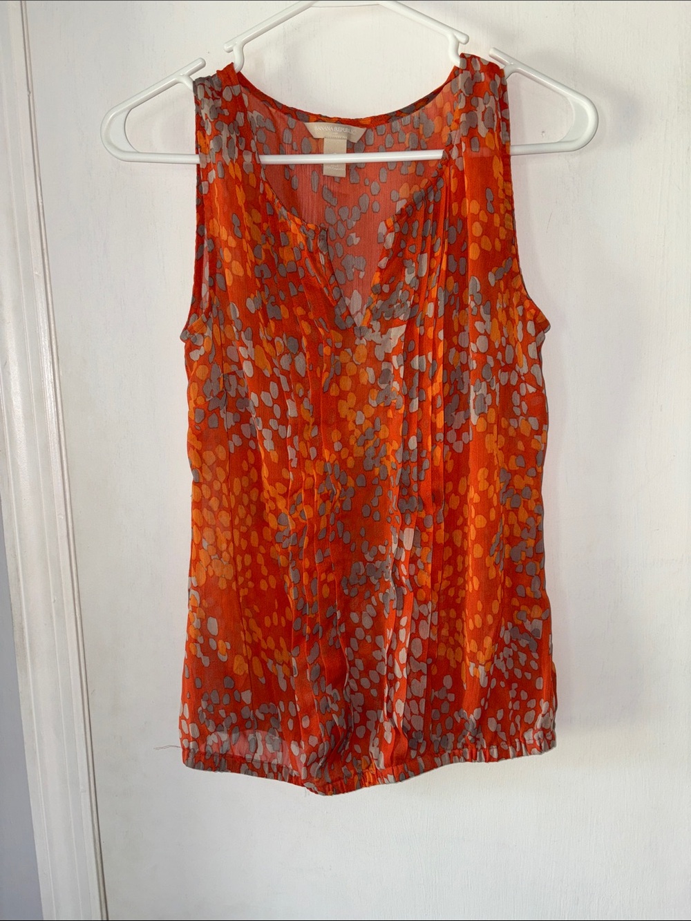 Banana Republic Orange Semi-Sheer Printed Sleeveless V-Neck Sleeveless Blouse